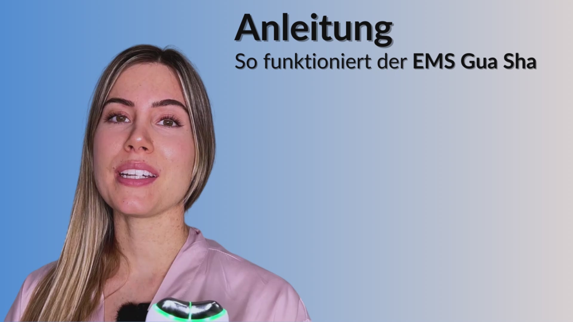 Video laden: Woman explains the fuction of an ems gua sha device